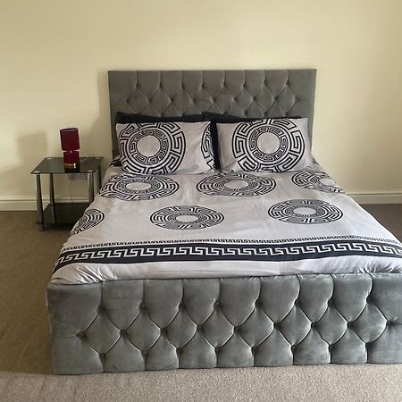 Luxestay Rooms - Old Trafford Manchester Dış mekan fotoğraf